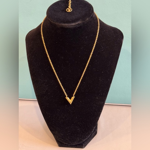 Louis Vuitton Gold V Pendant Necklace